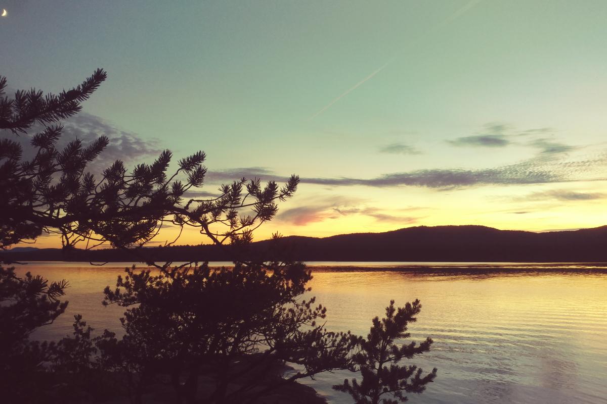 Sunrise on the lake